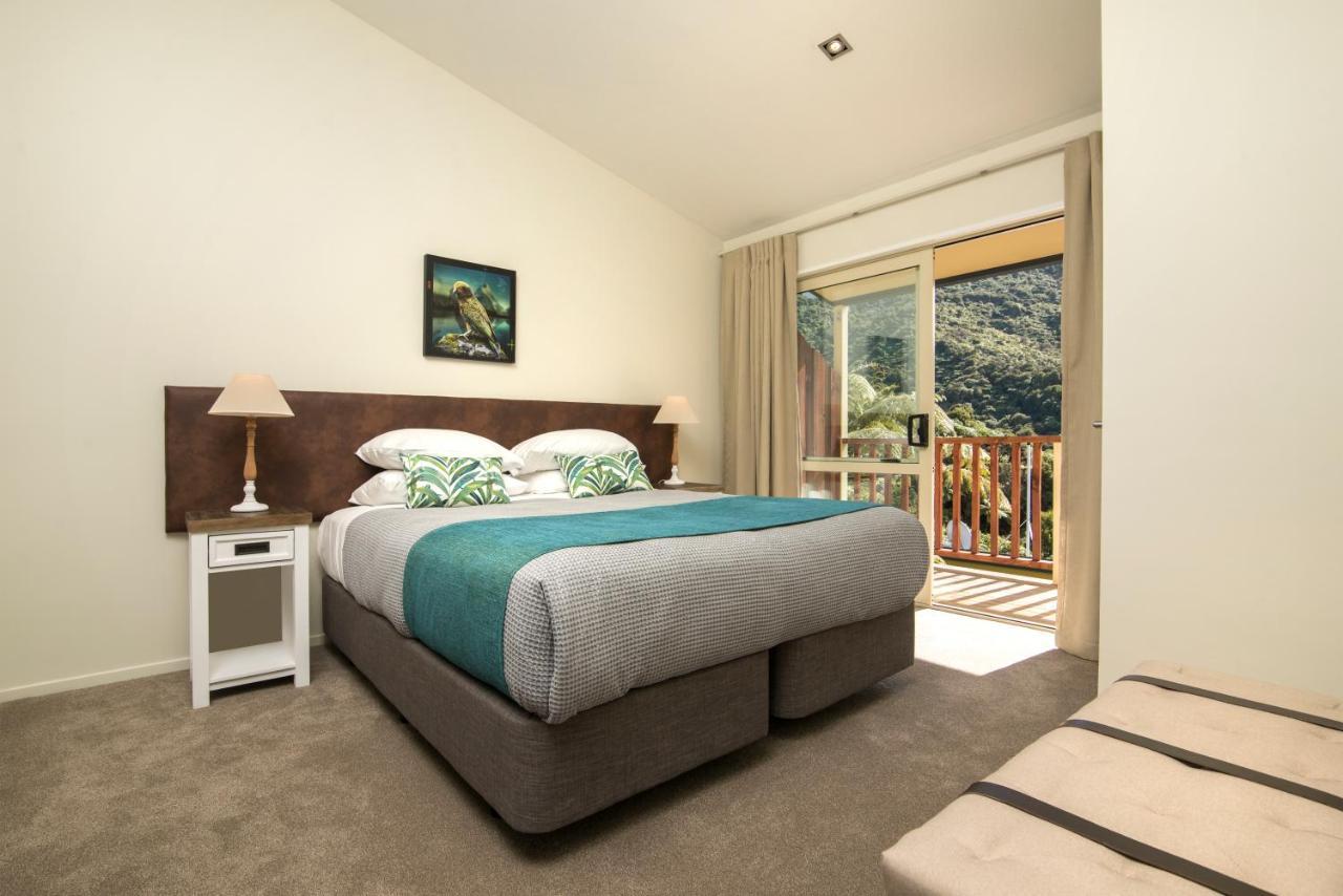 Punga Cove Resort Endeavour Inlet Extérieur photo