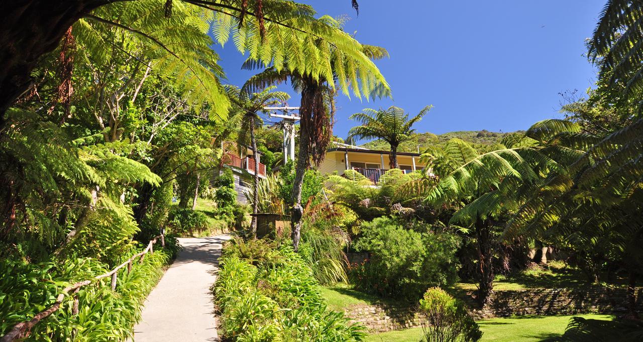 Punga Cove Resort Endeavour Inlet Extérieur photo