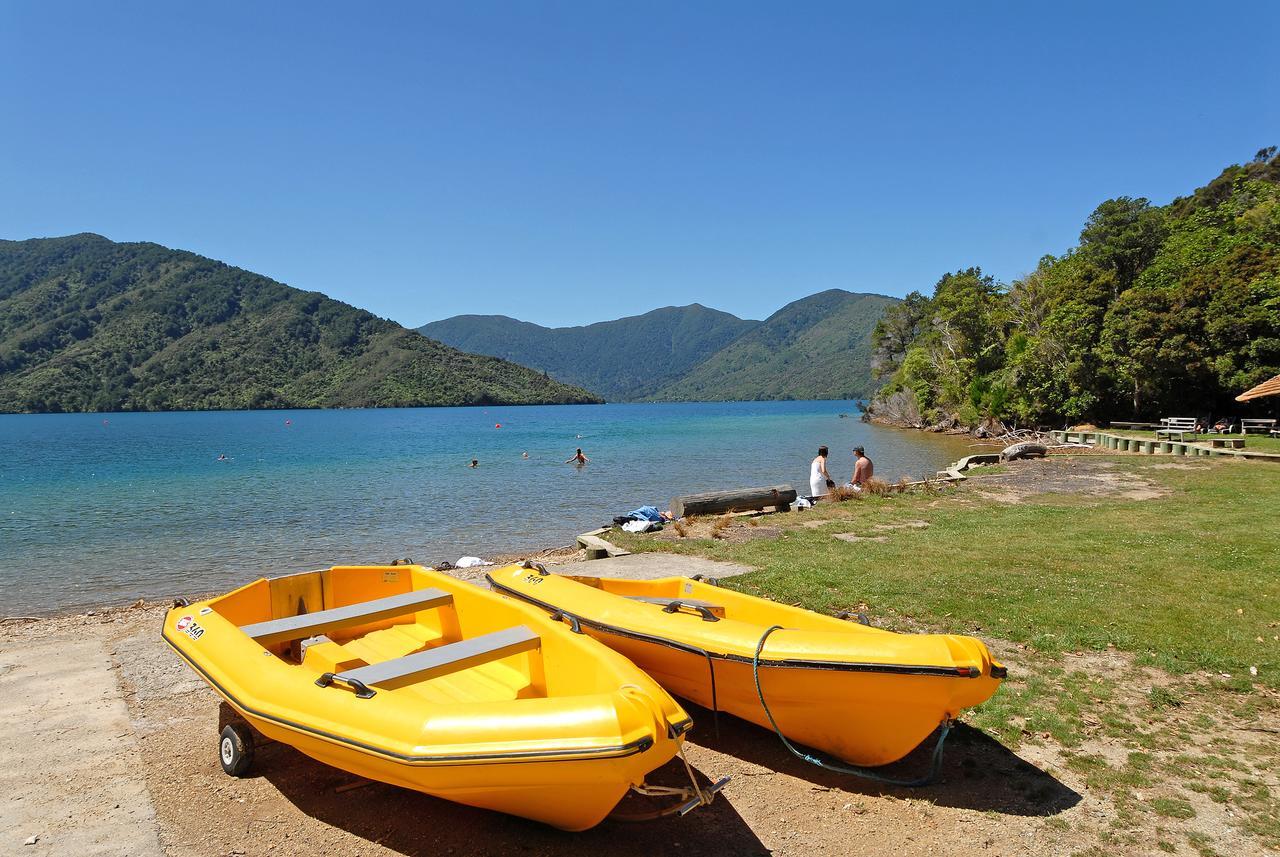 Punga Cove Resort Endeavour Inlet Extérieur photo