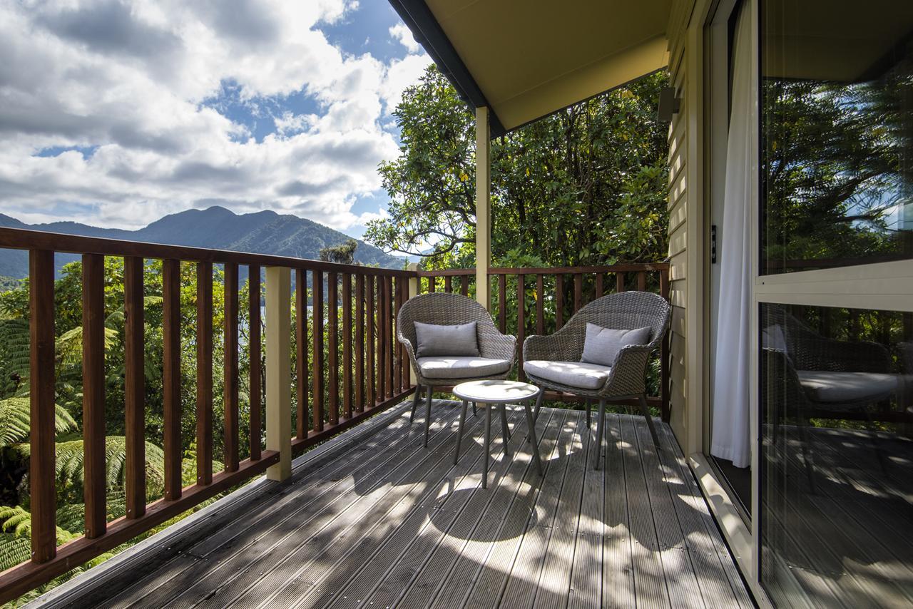 Punga Cove Resort Endeavour Inlet Extérieur photo